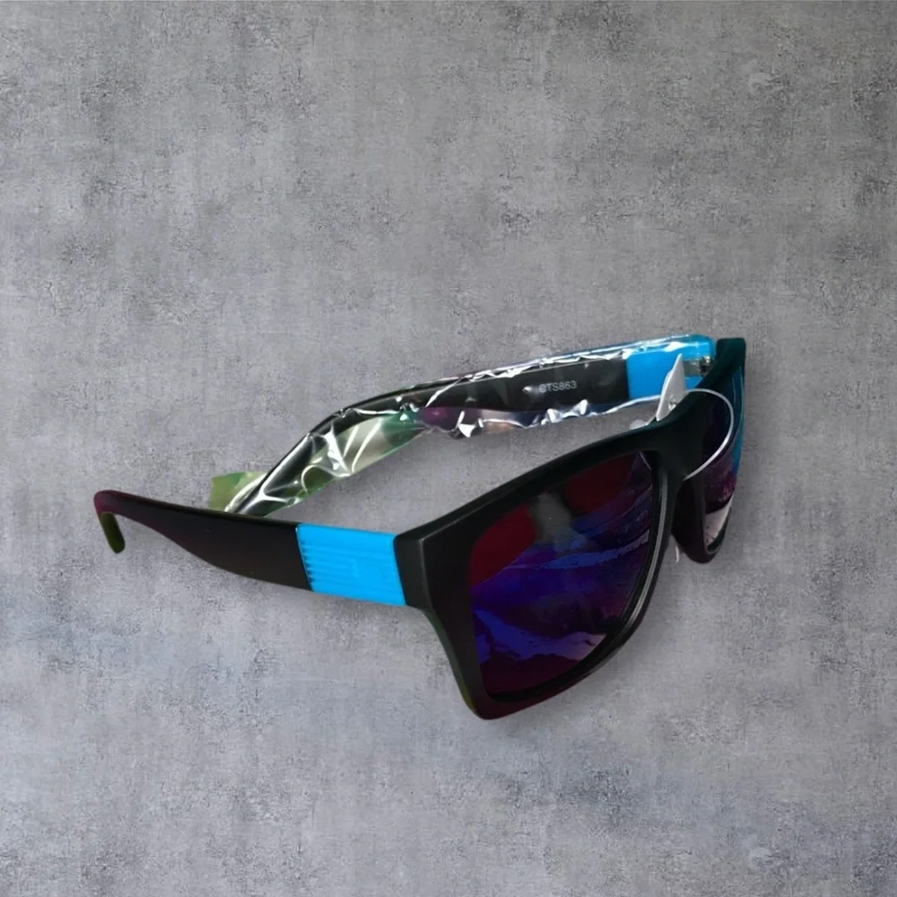 Black and Blue Mirrored Sunglasses Retro Deadstock Unisex Minimalist Style
